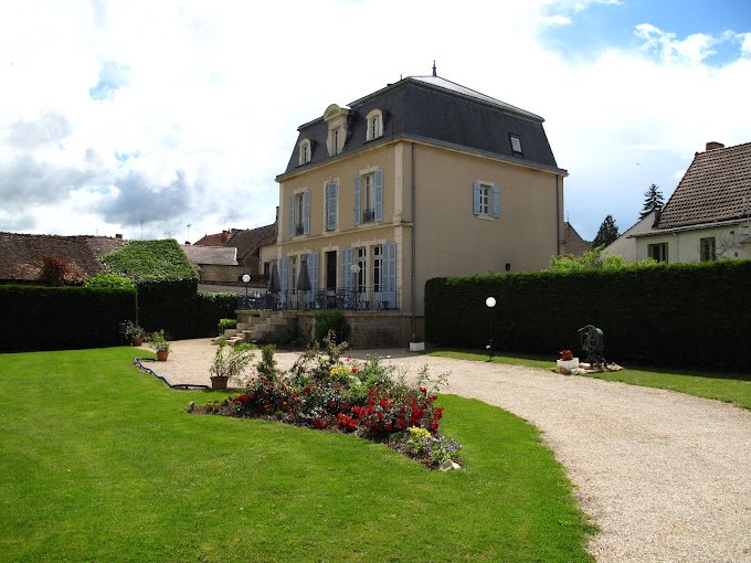 Hôtel Auberge du Cheval Blanc (Saint Boil)